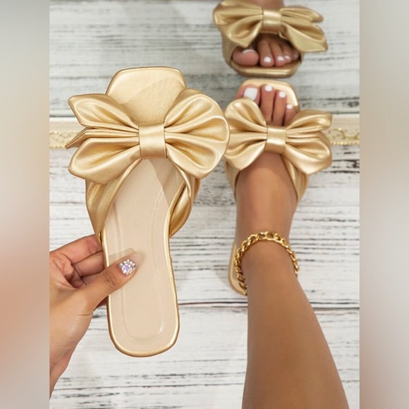 NEW Gold Metallic Bow Leather Slide Sandals Size US 9 (EUR 40) - Picture 3 of 12
